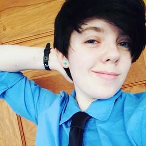 Meet your Posher, Macy